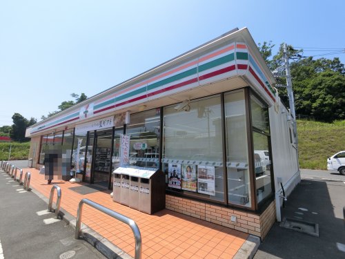 コンビニ　セブンイレブン 千葉都町店（コンビニ）まで694m