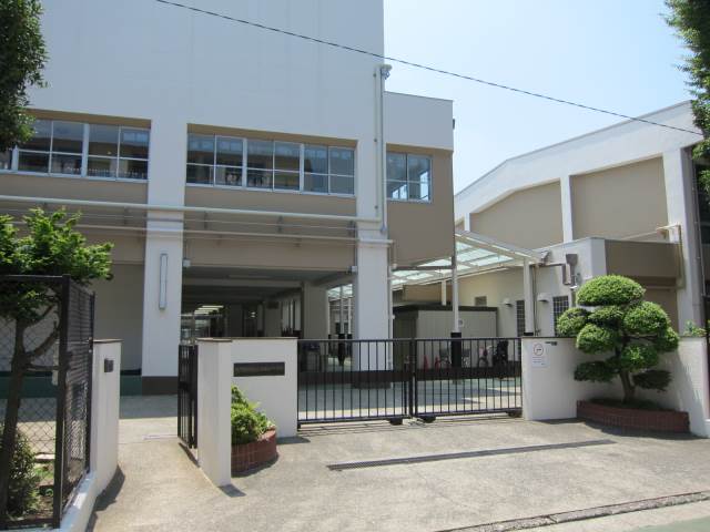 小学校　高島第１小学校（小学校）まで368m