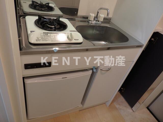 キッチン　コンパクトなキッチンで掃除もラクラク