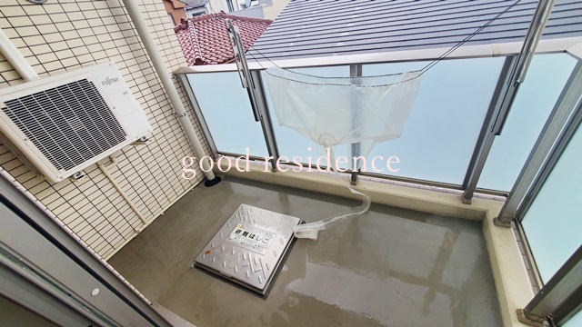 バルコニー　【南向き・庭付きで明るいお部屋です♪】