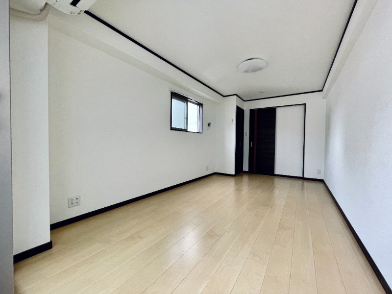 琴マンションの居間写真