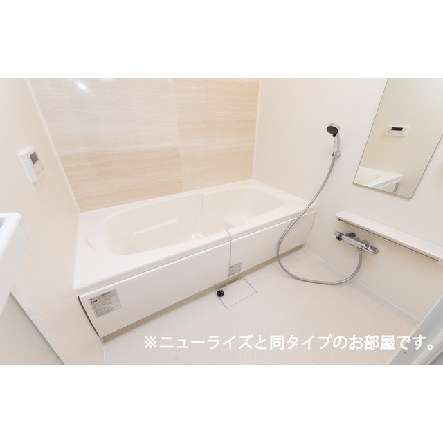 岐阜市 2階建 新築の風呂写真