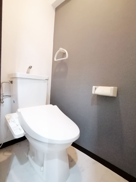 エリス赤尾のトイレ写真