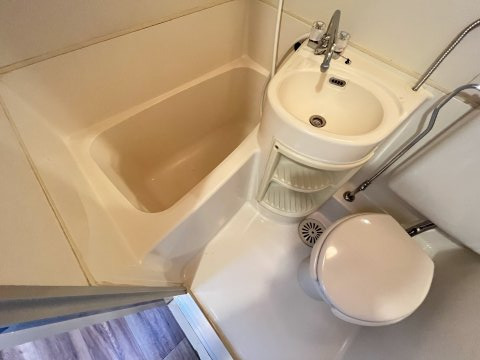 バス・シャワールーム　お風呂で日々の疲れを落としましょう