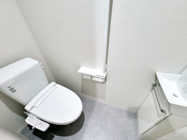 グランドレッセ今里のトイレ写真