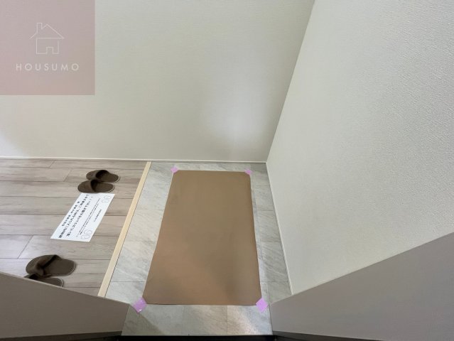 フジパレス八戸ノ里III番館の玄関写真