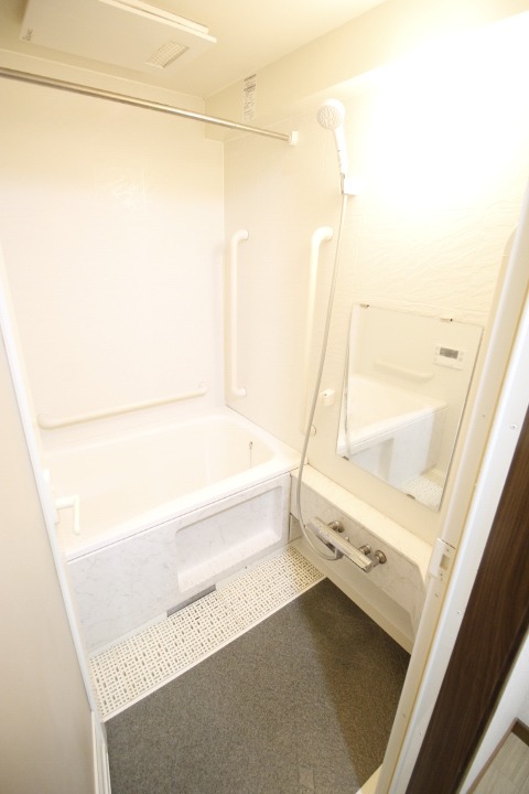 バス・シャワールーム　別部屋参考写真