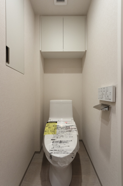 トイレ　※写真は同タイプ住戸です。