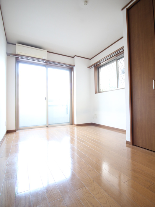 タイム尾山台の居間写真
