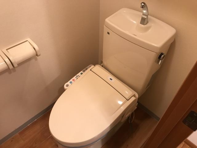 トイレ　シャワー付トイレ