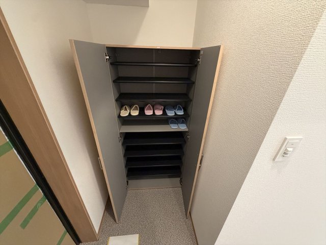 玄関　シューズボックス