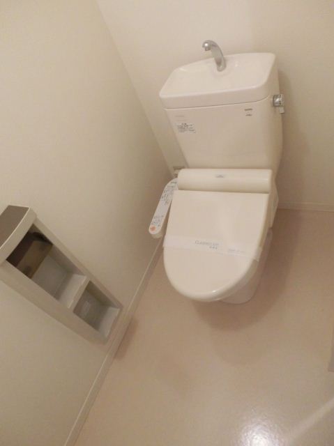 トイレ　※同タイプ別室のお写真です