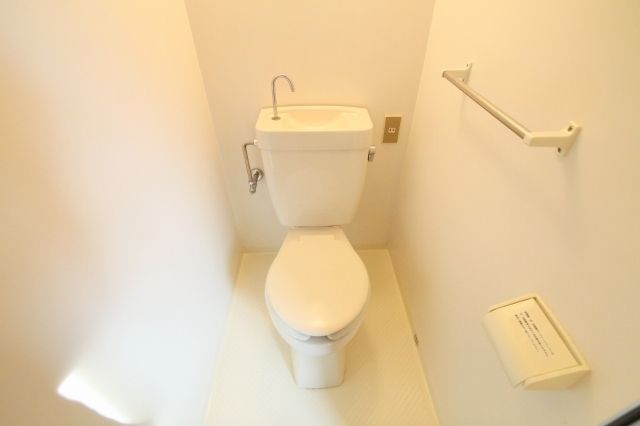 エスリード都島のトイレ写真