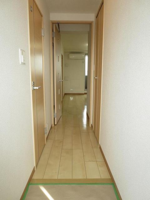 京王線 中河原駅 徒歩13分 4階建 築16年の玄関写真