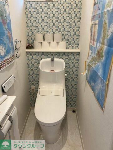 根岸台戸建のトイレ写真