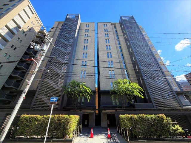 プレミスト京都烏丸御池III番館の外観写真