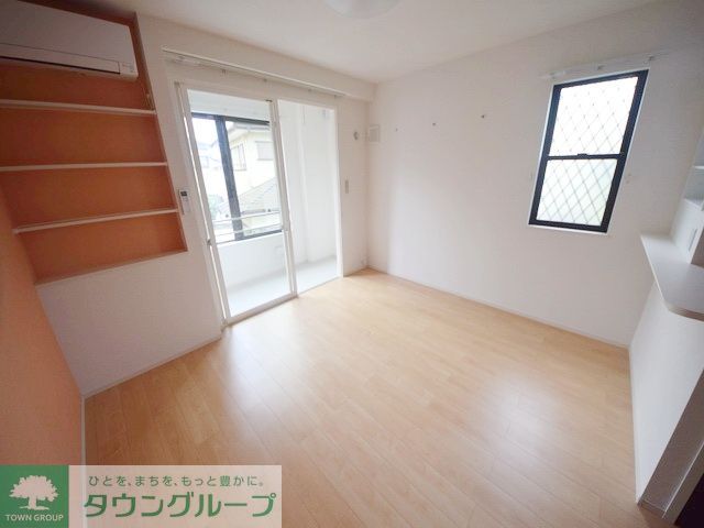 ブルーライン 立場駅 徒歩11分 2階建 築7年の居間写真
