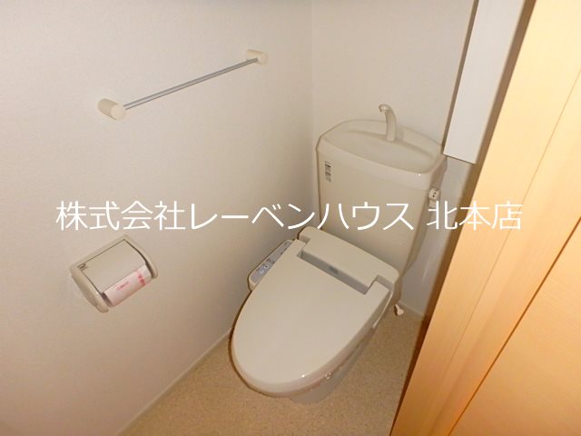 トイレ　同じモデルの別物件参考写真です