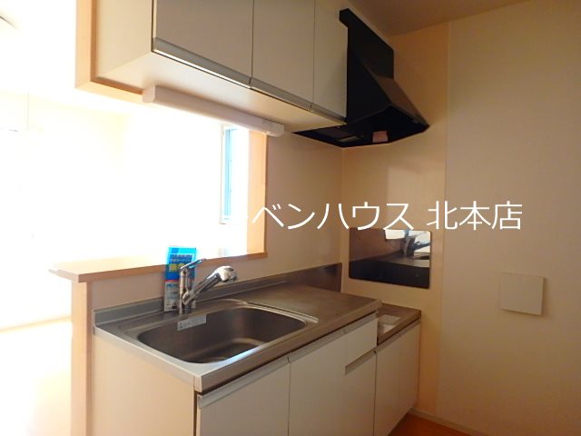キッチン　同じモデルの別物件参考写真です