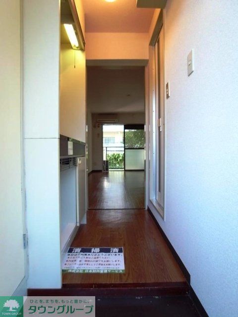 スカイコート府中の玄関写真