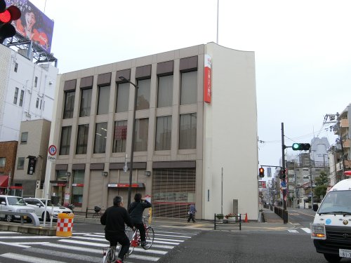 銀行　三菱UFJ銀行（銀行）まで1266m