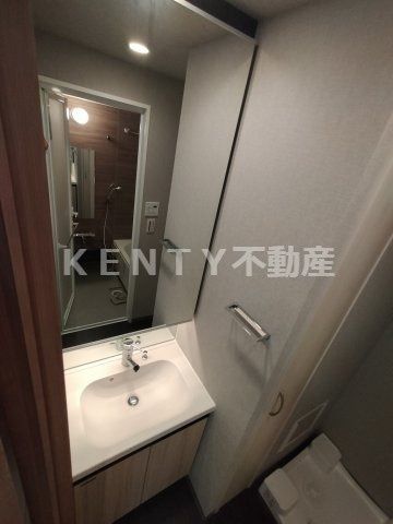 洗面設備　広い洗面スペース