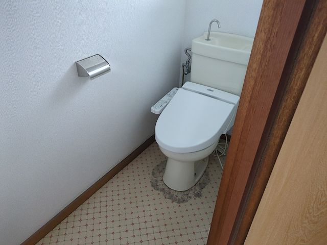 第一翠明荘のトイレ写真