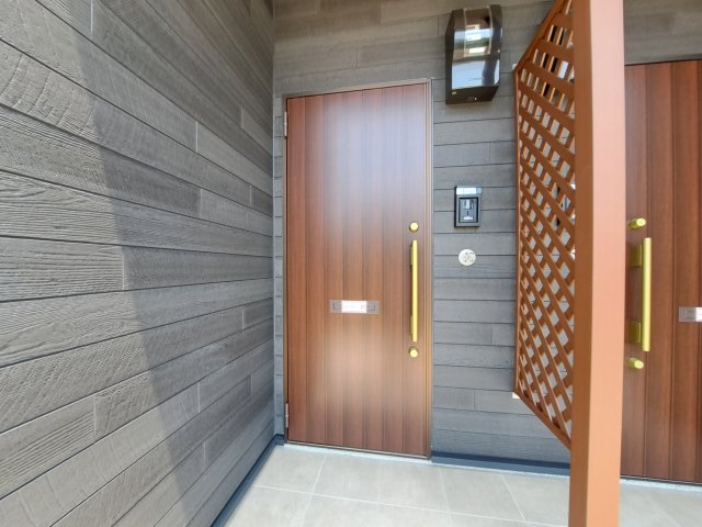 玄関　参考画像になります。