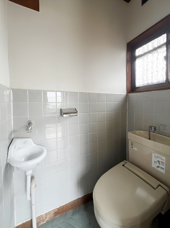 わかやま電鉄貴志川線 日前宮駅 徒歩20分 2階建 築48年のトイレ写真