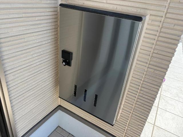 玄関　宅配BOX