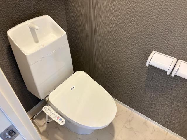 トイレ　シャワー付トイレ
