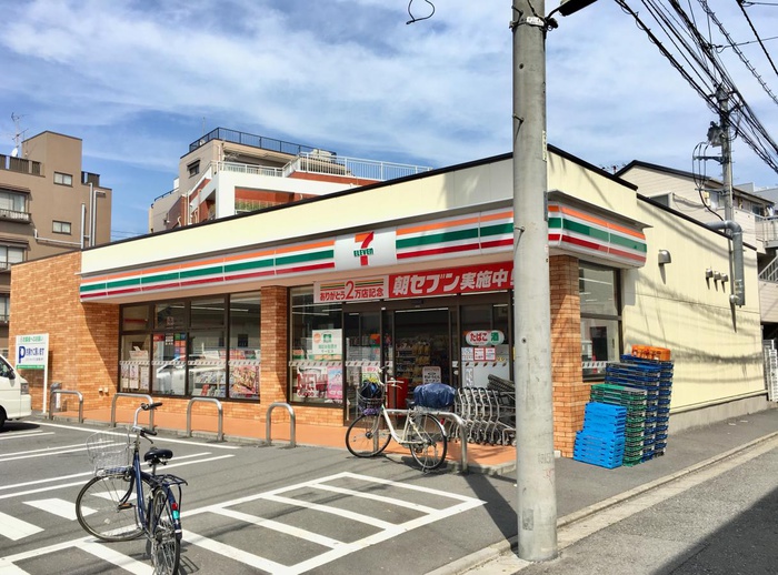 コンビニ　セブンイレブン板橋弥生町店（コンビニ）まで159m