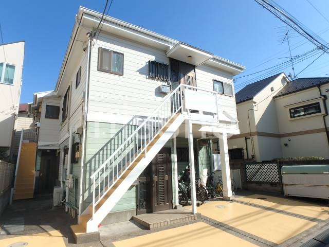 建物外観　コンビニまで徒歩４分！２階建てアパート！