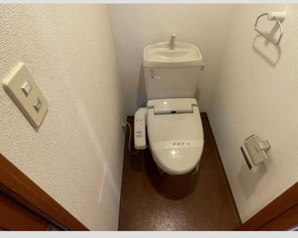 トイレ　ゆったりとした空間のトイレです