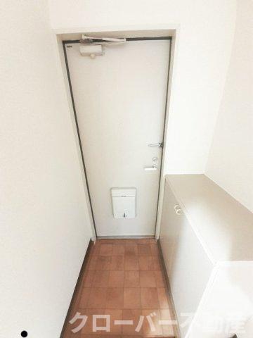 ＪＲ予讃線 本山駅 徒歩12分 2階建 築31年の玄関写真