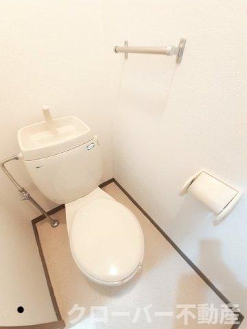 ＪＲ予讃線 本山駅 徒歩12分 2階建 築31年のトイレ写真