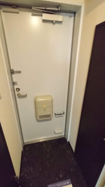 クレイノ石井町の玄関写真