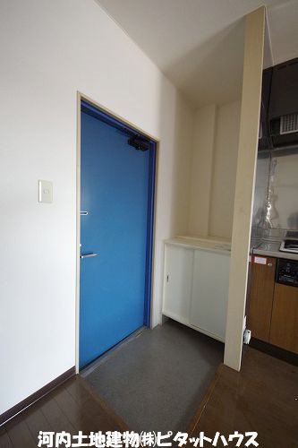 玄関　※反転室内