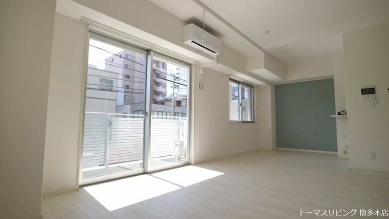 地下鉄空港線 博多駅 徒歩12分 8階建 築7年の居間写真