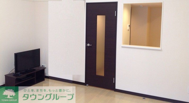 レオネクストサンパティークの居間写真