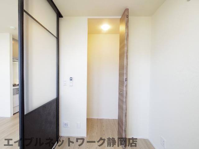 収納　たっぷりとした収納スペースです