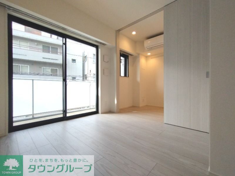 クレイシア森下ステーションサイトの居間写真