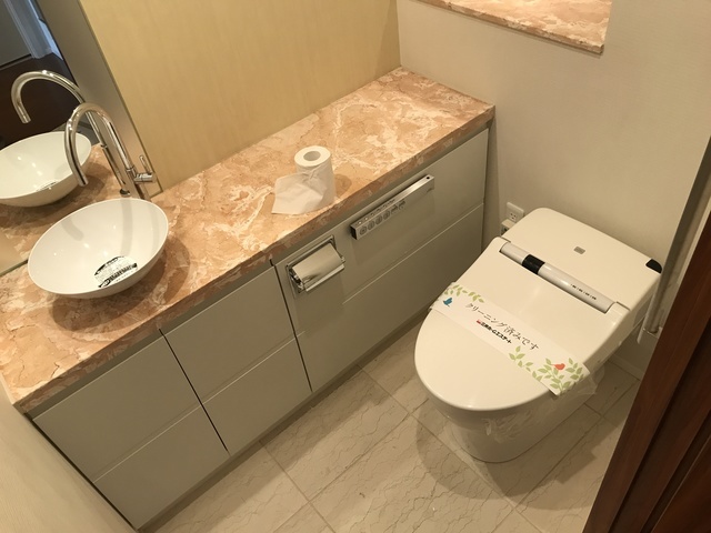 トイレ　別部屋参考写真