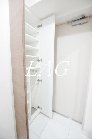 玄関　玄関です。