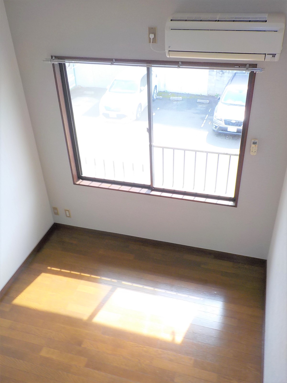 その他部屋・スペース　窓