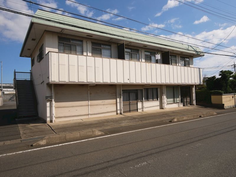 長山ビルの建物外観