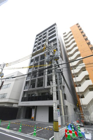 LEGEND KUROSAKIの建物外観
