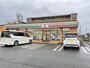 コンビニ　セブンイレブン焼津３丁目店（コンビニ）まで135m
