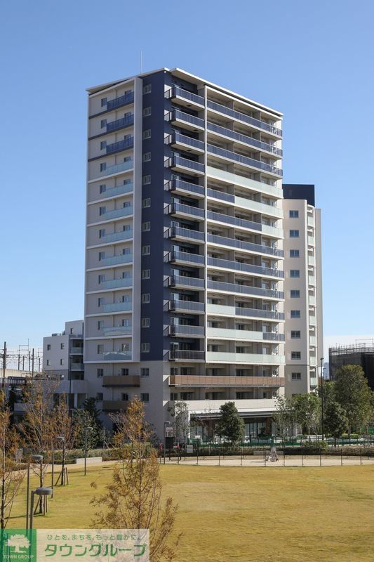 船橋市若松のマンションの建物外観