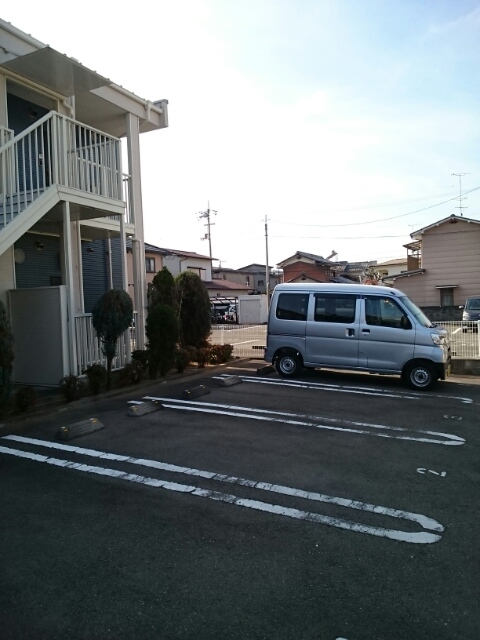 【ジェルメ・メジェール山越の駐車場】